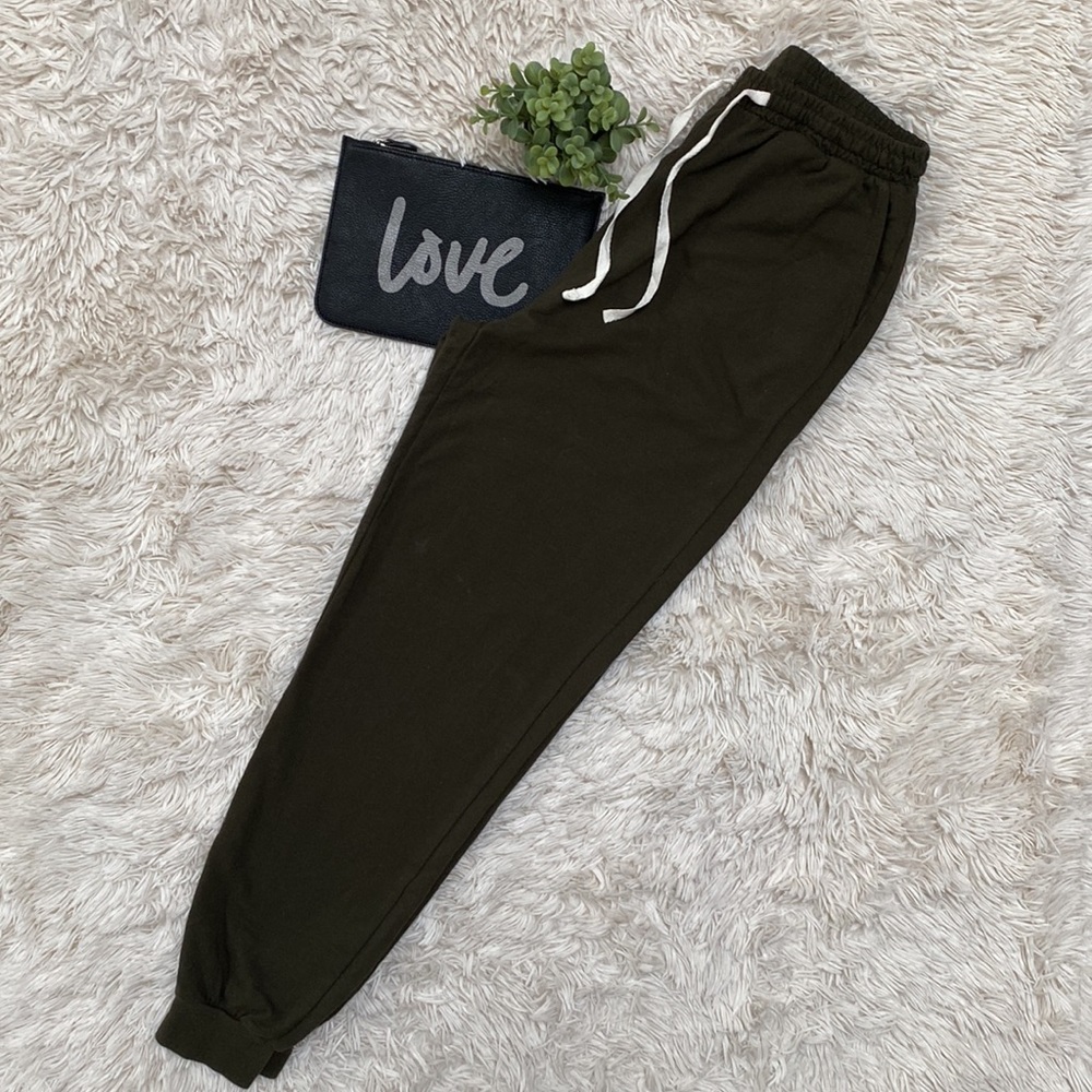 Zenana Drawstring Joggers ๐ Dark Olive - Picture 3 of 10